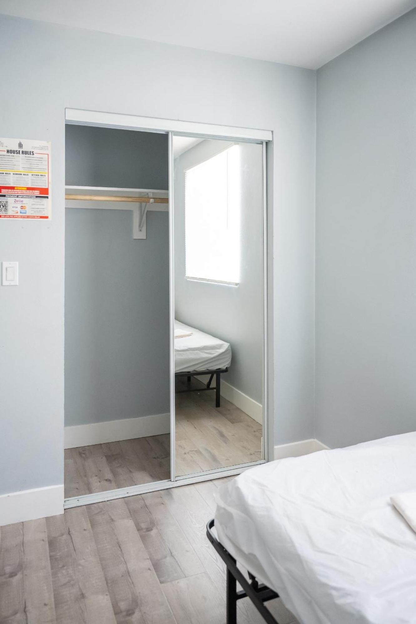 Hostel California Castle - Fashion District - Dtla - Flexible Los Angeles